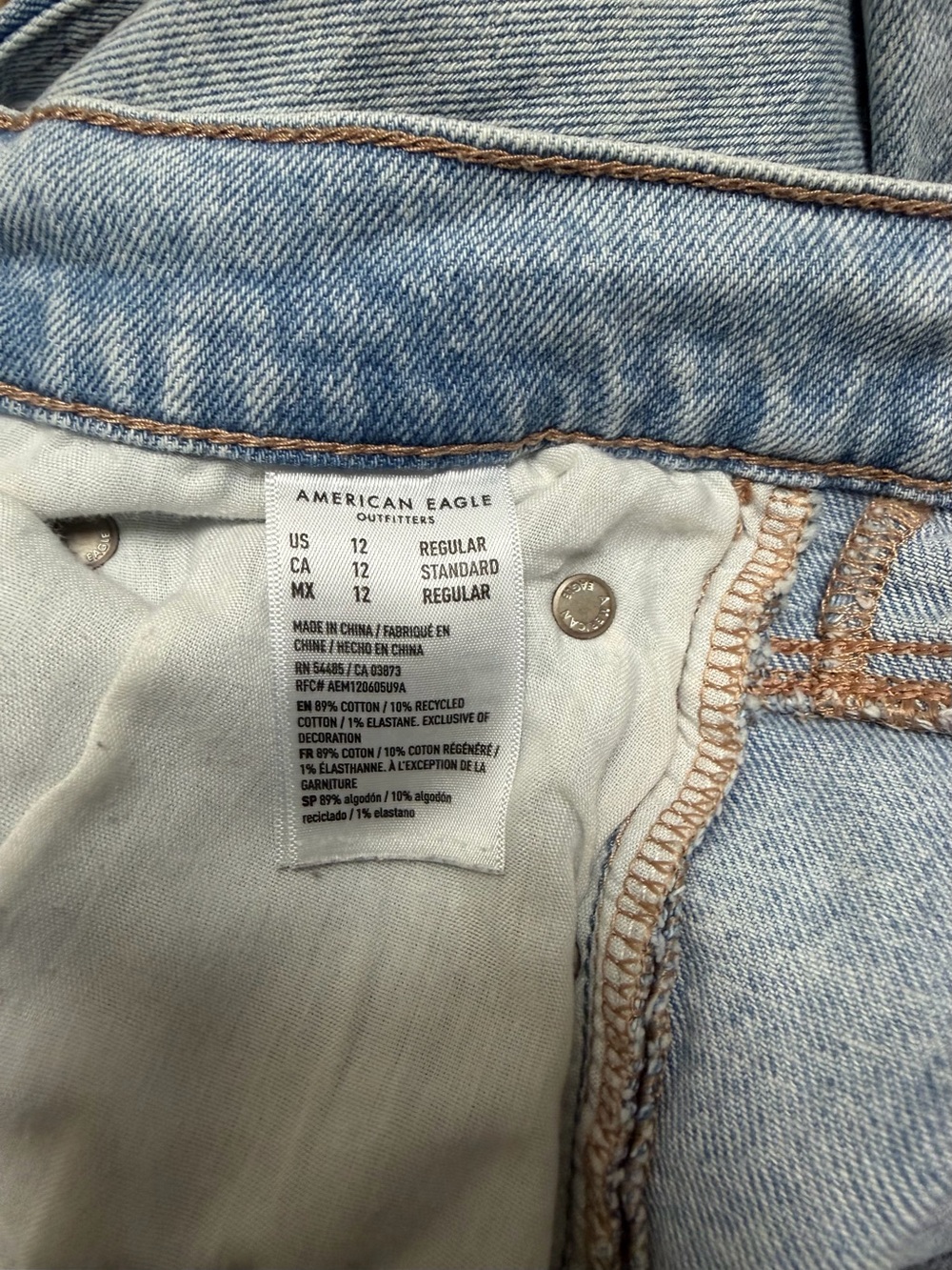 American Eagle Outfitters Light Blue Distressed High Rise Ankle Straight Jeans - Picture 4 of 4
